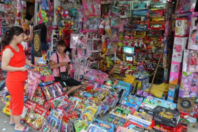 Điểm mặt đồ chơi Trung Quốc gây ngộ độc cấp cho trẻ